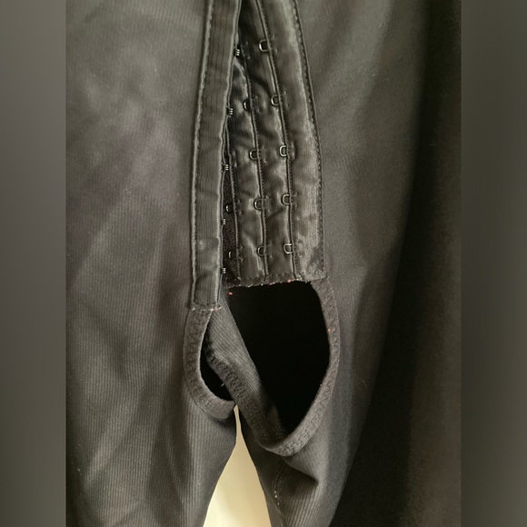 Isavela compression/comprexxwear high back body suit in black. 2XL - Picture 2 of 4